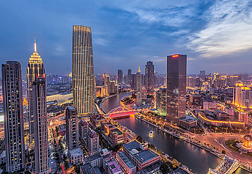 海河津塔东站夜景