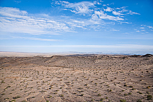 青海柴达木盆地316国道德令哈----茫崖段五百公里戈壁沙滩无人区
