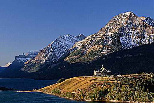 日出,威尔士王子酒店,沃特顿冰川国际和平公园,艾伯塔省,加拿大
