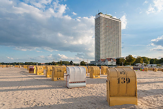 空,海滩,沙滩椅,后面,酒店,波罗的海,石荷州,德国,欧洲