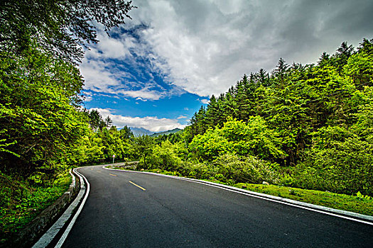 林间公路山路道路