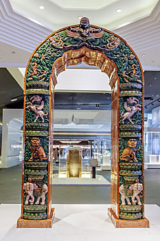 南京大报恩寺塔琉璃拱门,拍摄于南京博物院