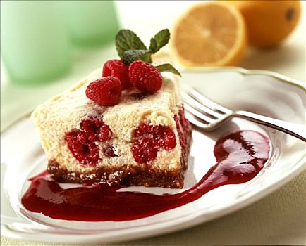 块,树莓,酸奶酪蛋糕,树莓酱,盘子