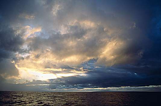 云,上方,海洋,毛伊岛,夏威夷,美国