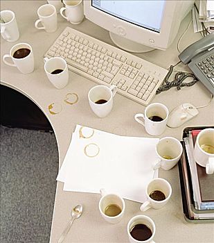 牛奶咖啡,杯子,电脑