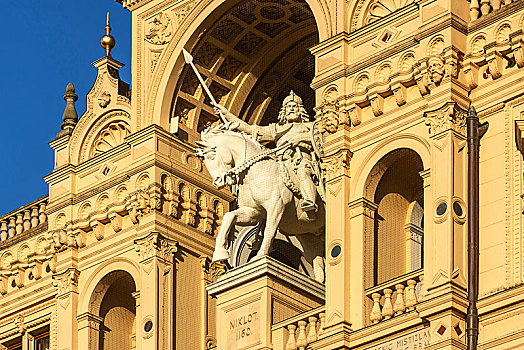 骑马雕像,王子,修威林,城堡,晚上,亮光,梅克伦堡州,德国,欧洲