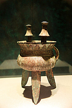 河南省博物院珍藏的,母亚,铜斝