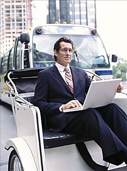 商务人士,笔记本电脑,坐,人力车