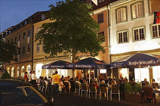 街头咖啡馆,城镇中心,黑森州,德国,欧洲