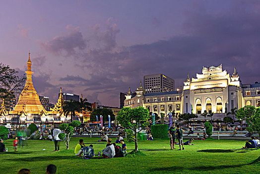 仰光,花园,纪念公园,塔,市政厅,人,坐,草地,殖民地,区域,缅甸