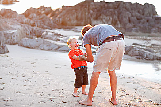 父亲,玩,儿子,海滩
