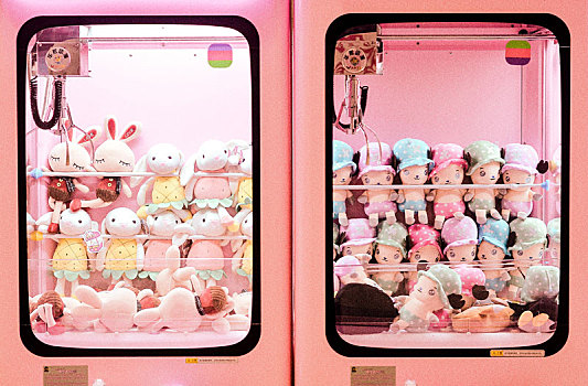 粉色娃娃机
