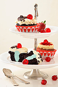 杯形蛋糕,多层蛋糕,站立,黑森林,红色,天鹅绒