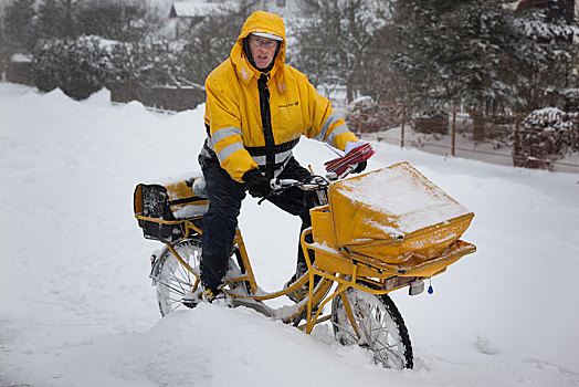 男人,邮差,黄色,邮递自行车,冬天,状况,巴伐利亚,德国,欧洲
