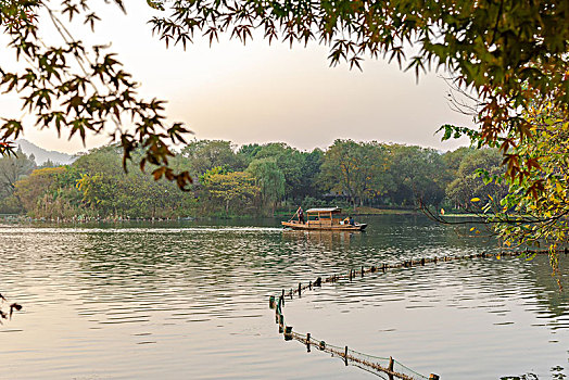 杭州西湖茅家埠秋景