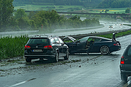 意外,重,雨,穷,能见度,汽车,碰撞,高速公路,靠近,中间,弗兰克尼亚,巴伐利亚,德国,欧洲