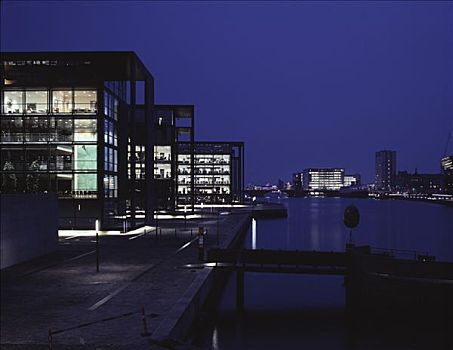 瑞典北欧联合银行,夜景照明,桥