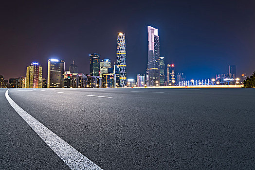 广州夜景和柏油马路