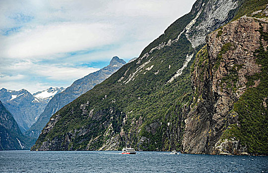 新西兰米佛峡湾风光