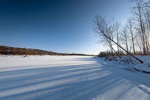 额尔木河冬天