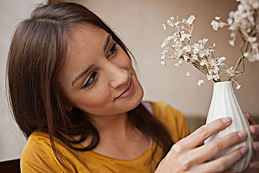 女人,花