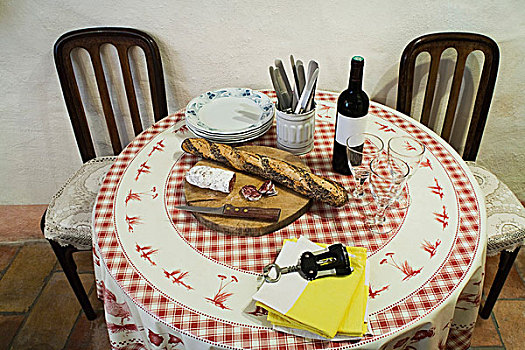 面包,葡萄酒,桌上,朗格多克-鲁西永大区,法国