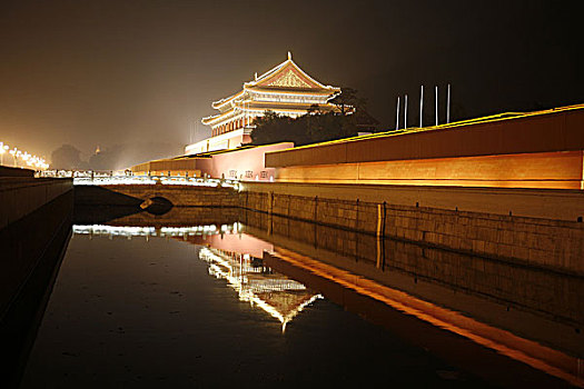 中国,北京,故宫,入口,光亮,夜晚,亚洲,地点,宫殿,建筑,沟,景象,目的地,旅游