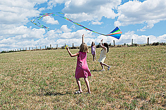 三个女孩,飞,风筝,土地
