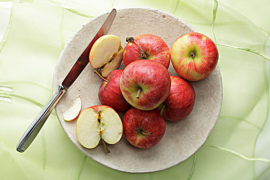 苹果,碗,刀