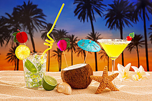 海滩,鸡尾酒,日落,棕榈树,沙子,薄荷叶松香,玛格丽塔酒,椰树