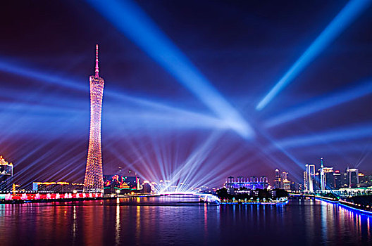 绚丽灯光中的广州珠江夜景