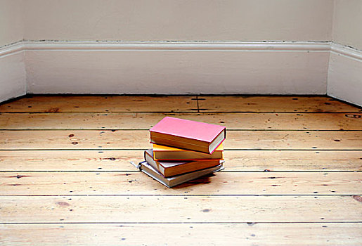 书本,一堆,实木地板