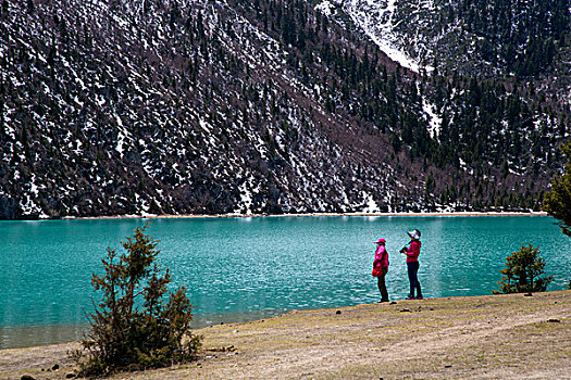 西藏林芝然乌湖