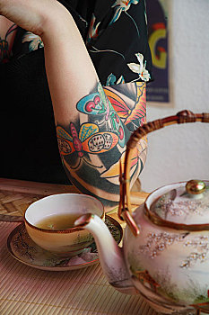 女人,纹身,手臂,休息,靠近,日本茶