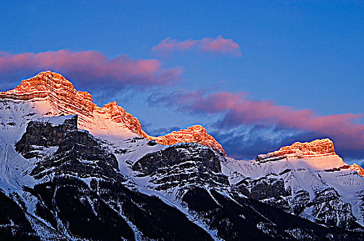 伦多山,顶峰,日出,艾伯塔省,加拿大