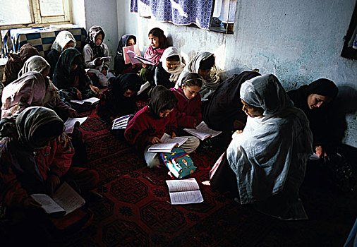 坐,留白,拥挤,教室,孩子,读,课本,学校,居民区,喀布尔,局部,网络,工作