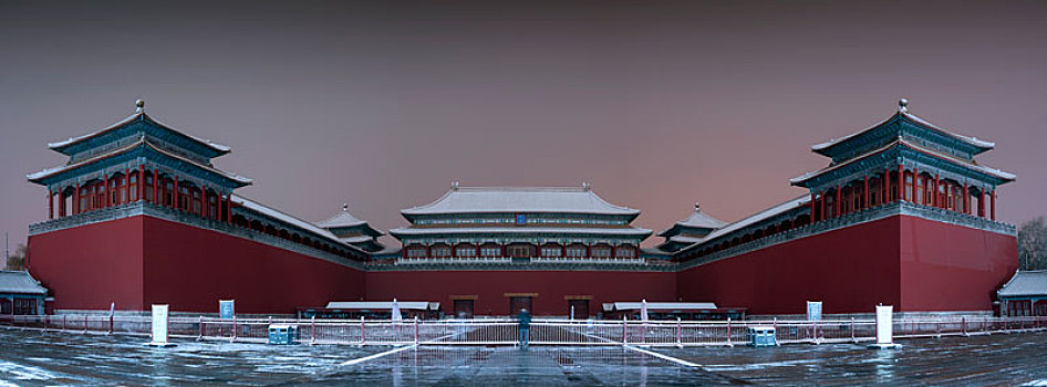 中国北京故宫博物院午门冬天雪景