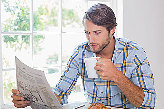休闲,男人,咖啡,读报