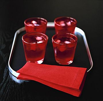 水,冰块,红色,玻璃杯,托盘