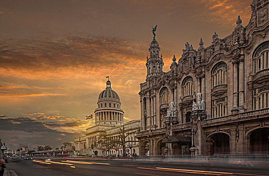 国会大厦,国家戏院,日落,哈瓦那,古巴