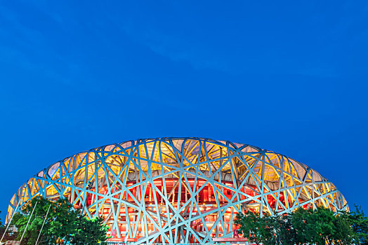 中国北京鸟巢建筑夜景