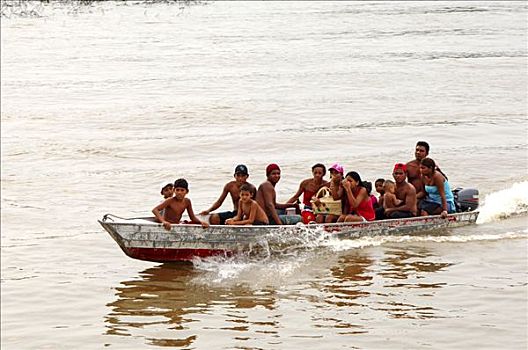 家庭旅行,亚马逊河,巴西