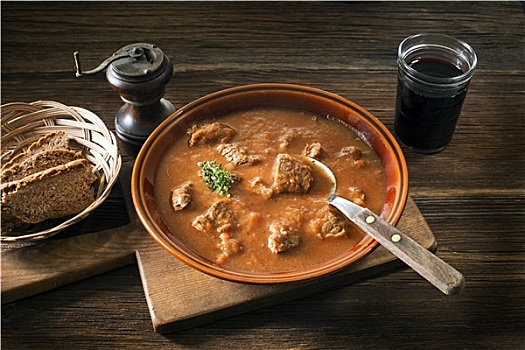 蔬菜燉肉