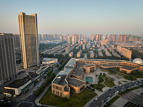 河南省新乡市城市风光航拍图片