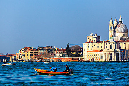 意大利威尼斯海边沿岸