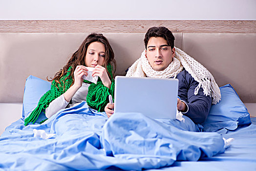 疾病,妻子,丈夫,床上,笔记本电脑
