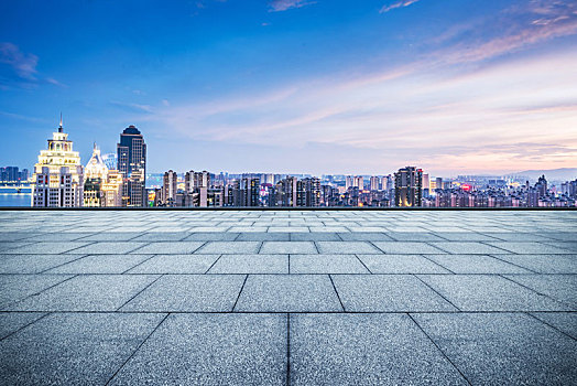 从大理石地面看杭州新城市的天空与天际