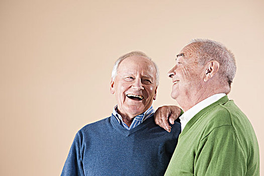 头像,两个,老人,笑,一起,棚拍,米色背景
