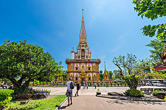泰国,普吉岛查隆寺