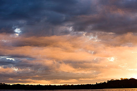 日落,河,玛努国家公园,秘鲁